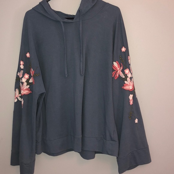 Tops - Soft hoodie